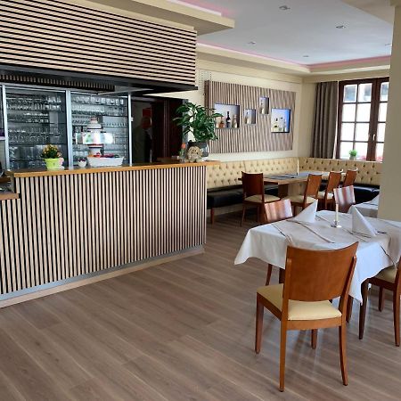 Hotel Deutsches Haus 람퍼다임 외부 사진